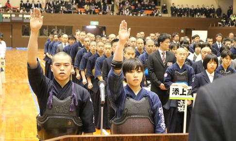 ３月18日、近畿高等学校選抜大会　松澤選手がこのチームキャプテンを務める