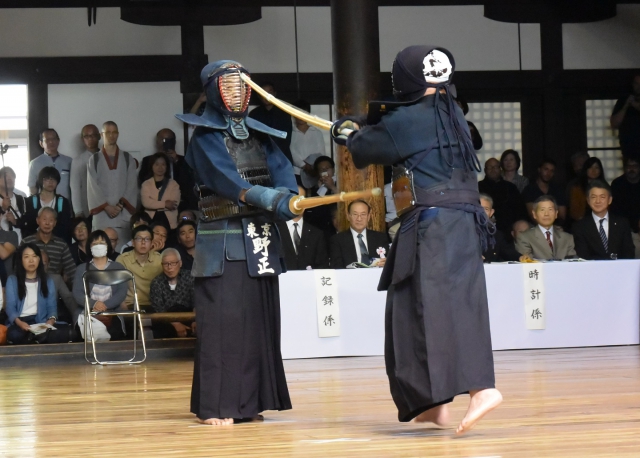 高﨑慶男（茨城）×野正豊稔（東京）